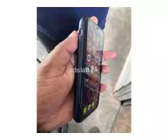 iPHONE 11 FOR SALE COME IB - 2