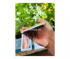 I PHONE XS MAX FOR SALE COME IB